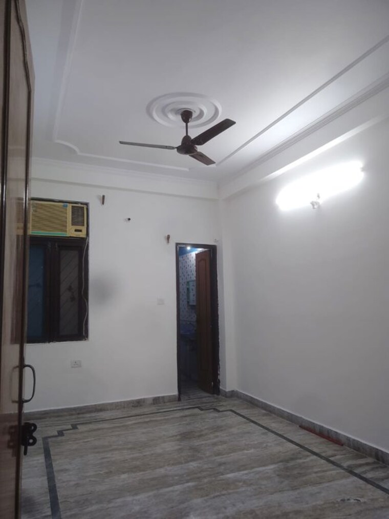 Room, raj nagar extension 2 Bedroom 900 Sq.Ft. Builder Floor In Raj Nagar Extension Ghaziabad 10356149