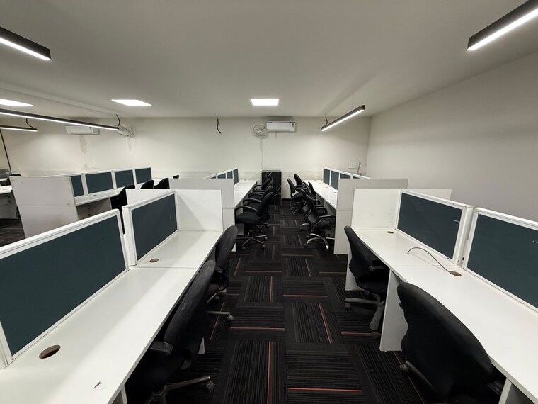 Team Area, sector 3 Commercial Office Space 2500 Sq.Ft. In Sector 3 Noida 10356199