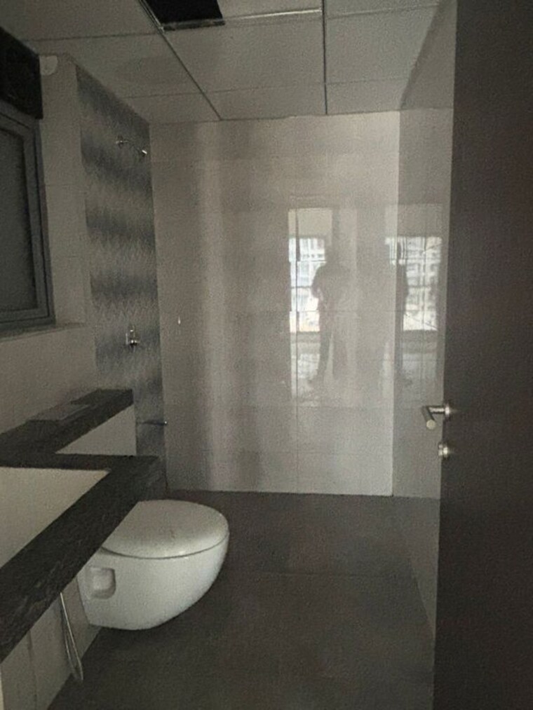 Bathroom, kalpataru-elitus 2 Bedroom 802 Sq.Ft. Apartment In Mulund West Mumbai 10356178