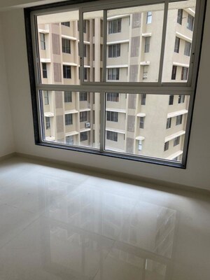 Room in 4 BHK Apartment at Runwal Sanctuary, Mulund West – for Sale