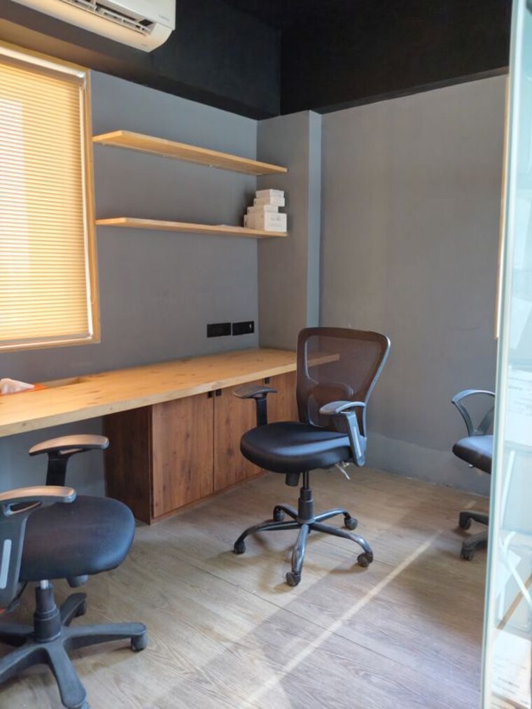 Team Area, andheri west Commercial Office Space 2200 Sq.Ft. In Andheri West Mumbai 10356214