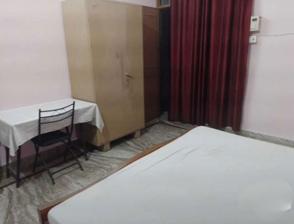3 BHK + Study Room Apartment For Rent in Hazratganj
