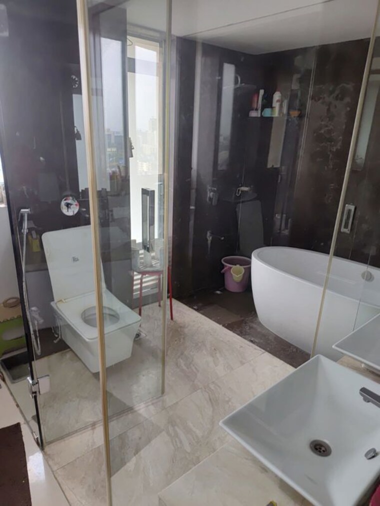 Bathroom, dosti-group-imperia 4 Bedroom 1700 Sq.Ft. Apartment In Manpada Thane 10356091