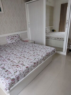 Bedroom in 4 BHK Apartment at Dosti Group Imperia, Manpada – for Sale