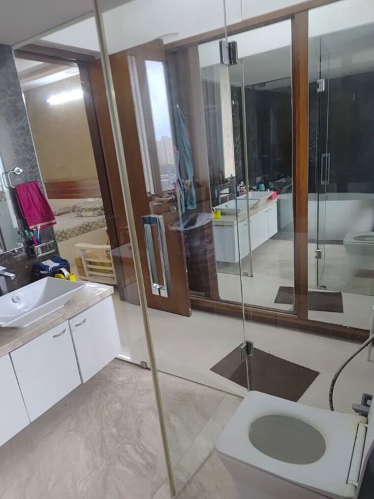 Bathroom, dosti-group-imperia 4 Bedroom 1700 Sq.Ft. Apartment In Manpada Thane 10356091