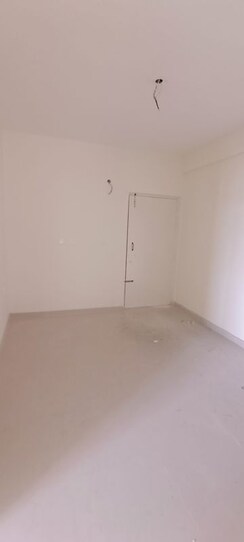 2 BHK Apartment For Rent in Pyramid Midtown