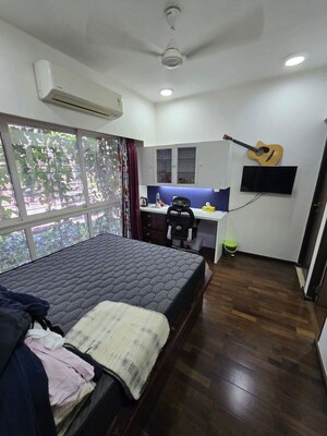 Team Area in 3 BHK Apartment at Omkar Meridia, Kurla West – for Rent
