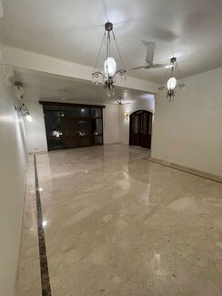 6 BHK + Pooja Room,Servant Room,Store Room Builder Floor For Sale in Greater Kailash I
