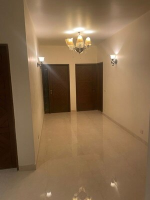 Room in 6 BHK Builder Floor at Greater Kailash I – for Sale