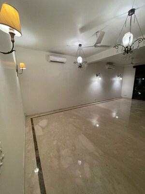 Room in 6 BHK Builder Floor at Greater Kailash I – for Sale
