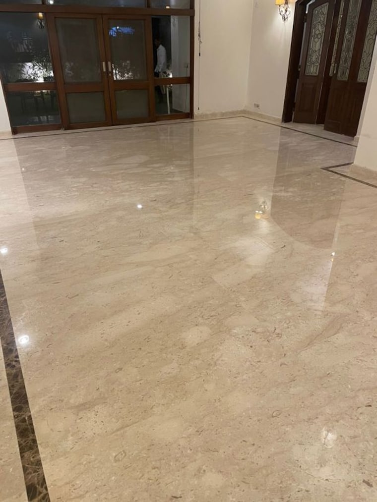Living Room, greater kailash i 6 Bedroom 5500 Sq.Ft. Builder Floor In Greater Kailash I Delhi 10356292