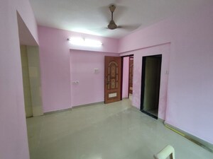 Room in 2 BHK Apartment at Sonal Laxmi CHS, Ghodbunder Road – for Rent