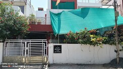 4 BHK + Pooja Room,Servant Room,Study Room,Extra Room Villa For Sale in Bamugalia Extension