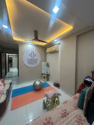 Bedroom in 4 BHK Apartment at Shree Urban Crown, Modi Nagar – for Rent