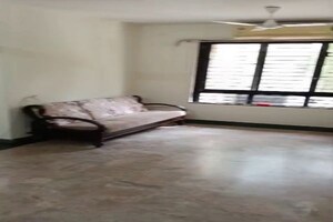 Room in 2 BHK Apartment at Hiranandani Estate Broadway, Ghodbunder Road – for Rent
