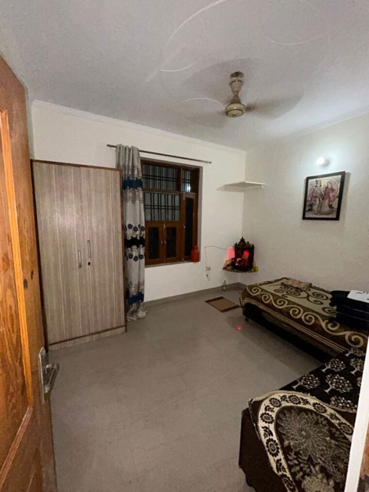 Bedroom, sainik colony 2 Bedroom 810 Sq.Ft. Builder Floor In Sainik Colony Faridabad 10356336