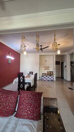 3 BHK 250 Sq.Yd. Builder Floor in Sainik Colony