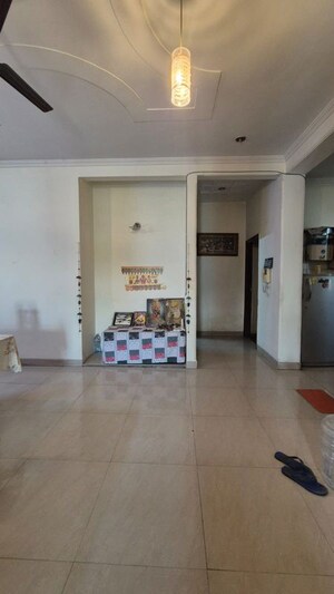 Room in 3 BHK Builder Floor at Sainik Colony – for Sale