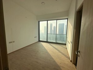 Room in 4 BHK Apartment at Prestige Jasdan Classic, Mahalaxmi – for Rent