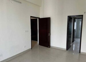 Room in 2 BHK Apartment at Ansals Celebrity Greens, Sushant Golf City – for Rent