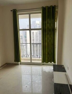 Room in 2 BHK Apartment at Ansals Celebrity Greens, Sushant Golf City – for Rent