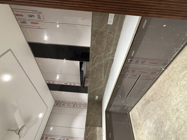 Kitchen, shivalik colony 3 Bedroom 1800 Sq.Ft. Builder Floor In Shivalik Colony Delhi 10356478