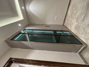 Furnished Amenities in 3 BHK Builder Floor at Shivalik Colony – for Rent