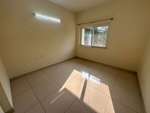 Room in 4 BHK Apartment at Prestige Pine Wood, Koramangala – for Rent