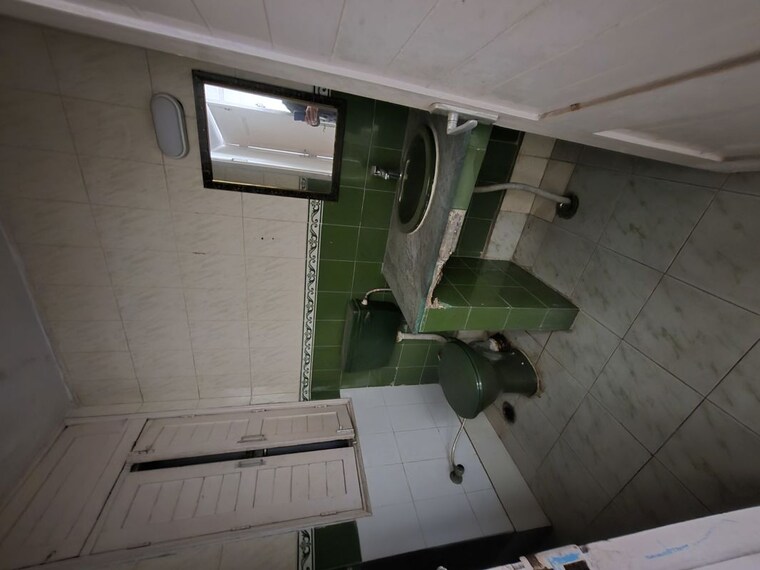 Kitchen, mayur vihar 3.5 Bedroom 1350 Sq.Ft. Apartment In Mayur Vihar Delhi 10356519