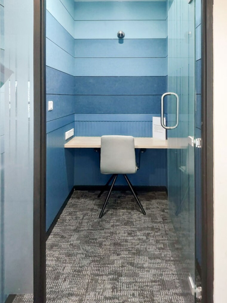 Bathroom, supreme-business-park Commercial Office Space 1186 Sq.Ft. In Powai Mumbai 9540310