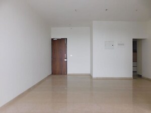 Room in 2 BHK Apartment at Piramal Mahalaxmi, Mahalaxmi – for Rent