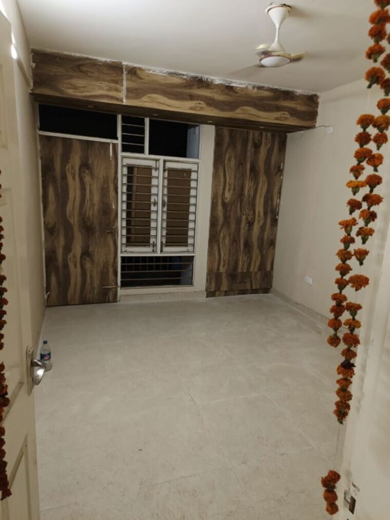 Room, tdi-the-grand-retreat 3 Bedroom 250 Sq.Yd. Builder Floor In Sector 88 Faridabad 10356534