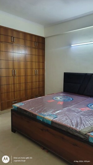 Bedroom in 2.5 BHK Apartment at Jm Orchid, Sector 76 – for Rent