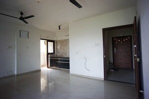 Room in 3 BHK Apartment at Shela – for Sale