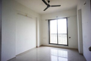Room in 3 BHK Apartment at Shela – for Sale