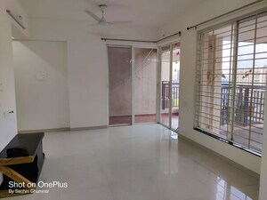 Room in 2 BHK Apartment at Silveroak Shriyans Apartment, Punawale – for Rent