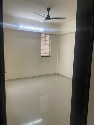 Room in 2 BHK Apartment at Silveroak Shriyans Apartment, Punawale – for Rent