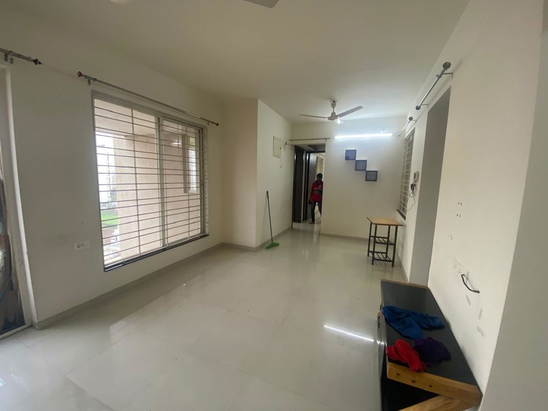 2 BHK + Store Room Apartment For Rent in Silveroak Shriyans Apartment