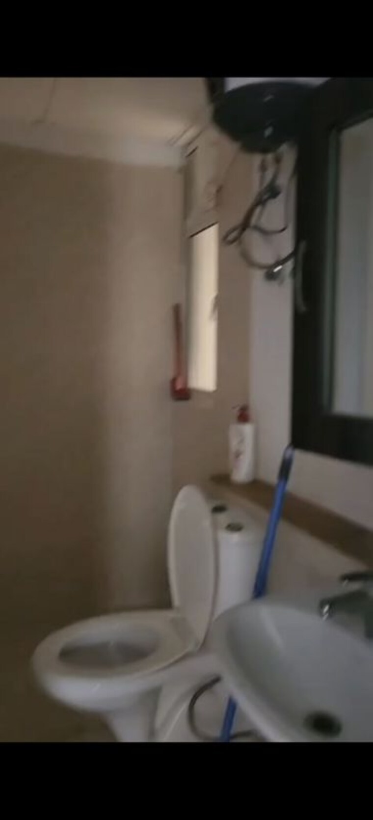Bathroom, jaypee-green-kosmos-phase-ii 2 Bedroom 940 Sq.Ft. Apartment In Sector 134 Noida 10356564