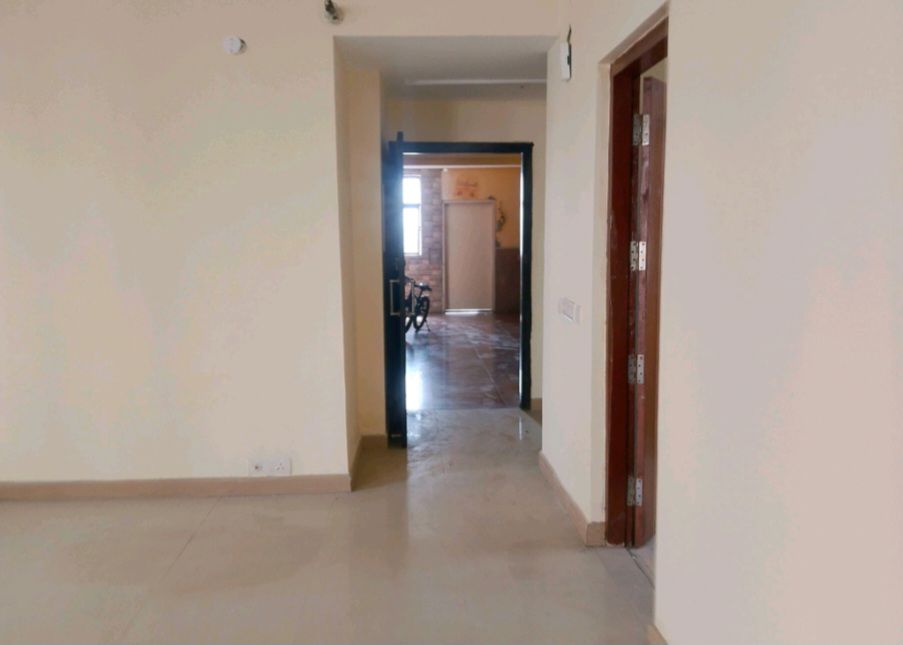 3 BHK 1765 Sq.Ft. Apartment in Unitech Horizon