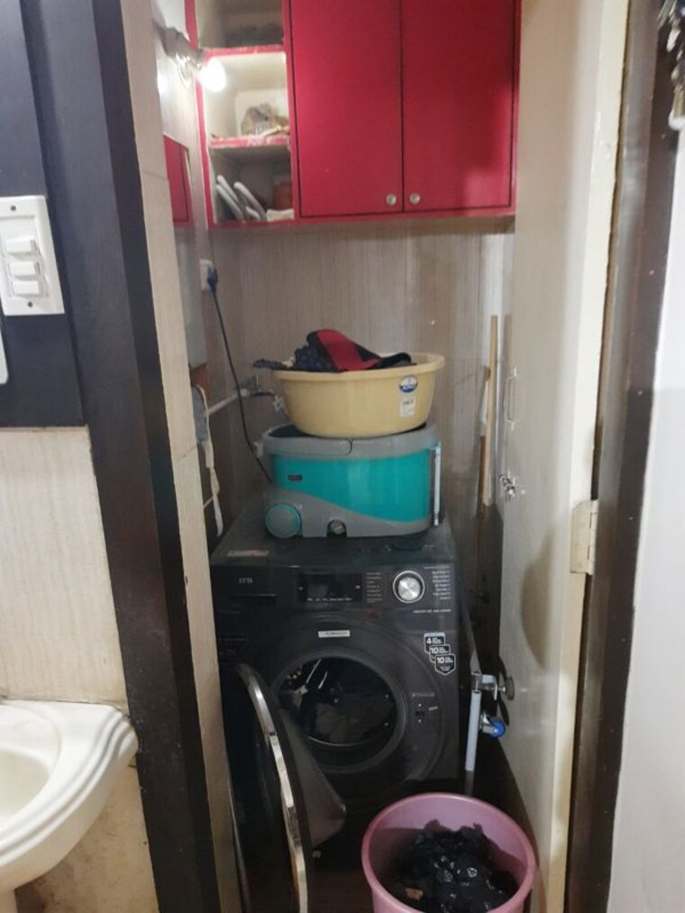 Bathroom, chaphalkar-elina-living 2 Bedroom 1100 Sq.Ft. Apartment In Mohammadwadi Pune 10356586