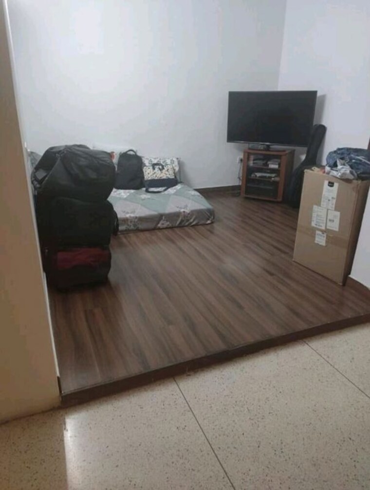 Bedroom, unitech-south-city-ii 3 Bedroom 1800 Sq.Ft. Builder Floor In Sector 50 Gurgaon 10356589