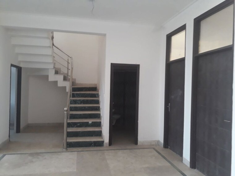 undefined, astha-city 3 Bedroom 120 Sq.Mt. Villa In Runkata Agra 10356558