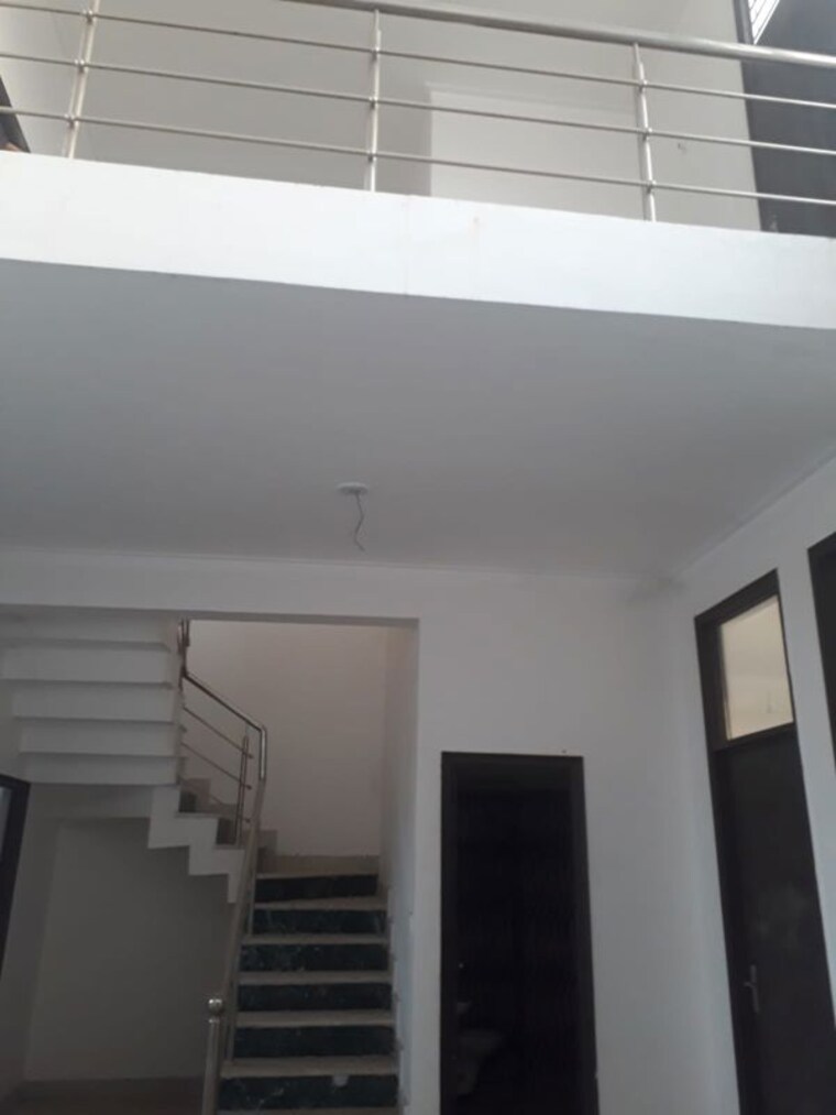 undefined, astha-city 3 Bedroom 120 Sq.Mt. Villa In Runkata Agra 10356558