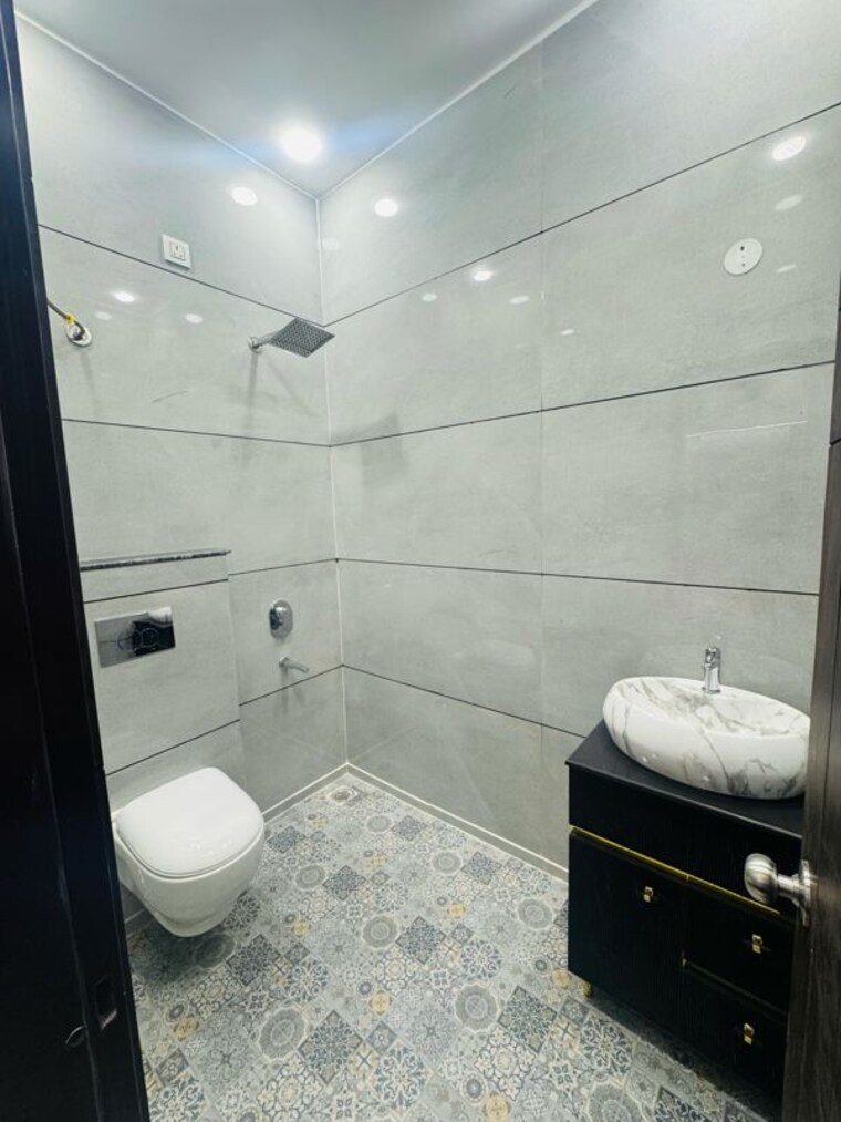 Bathroom, sector 126 4 Bedroom 120 Sq.Yd. Independent House In Sector 126 Mohali 10356598