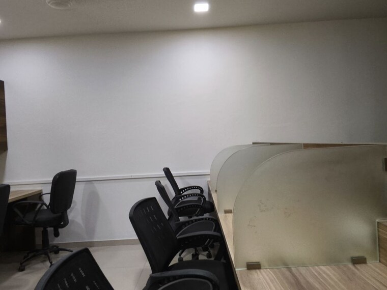 Team Area, alkapuri Commercial Office Space 500 Sq.Ft. In Alkapuri Vadodara 10356618