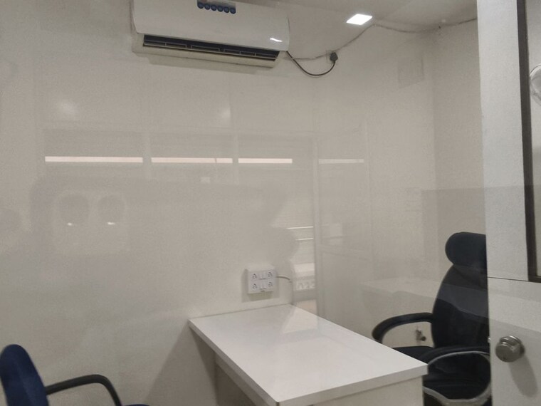 Bathroom, alkapuri Commercial Office Space 250 Sq.Ft. In Alkapuri Vadodara 10356628