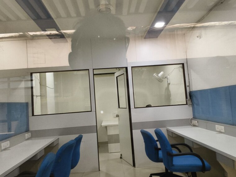 Team Area, alkapuri Commercial Office Space 250 Sq.Ft. In Alkapuri Vadodara 10356628