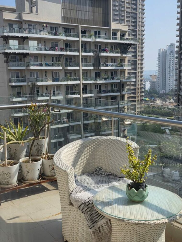 Balcony, paras-irene 3.5 Bedroom 2150 Sq.Ft. Apartment In Sector 70a Gurgaon 10356644