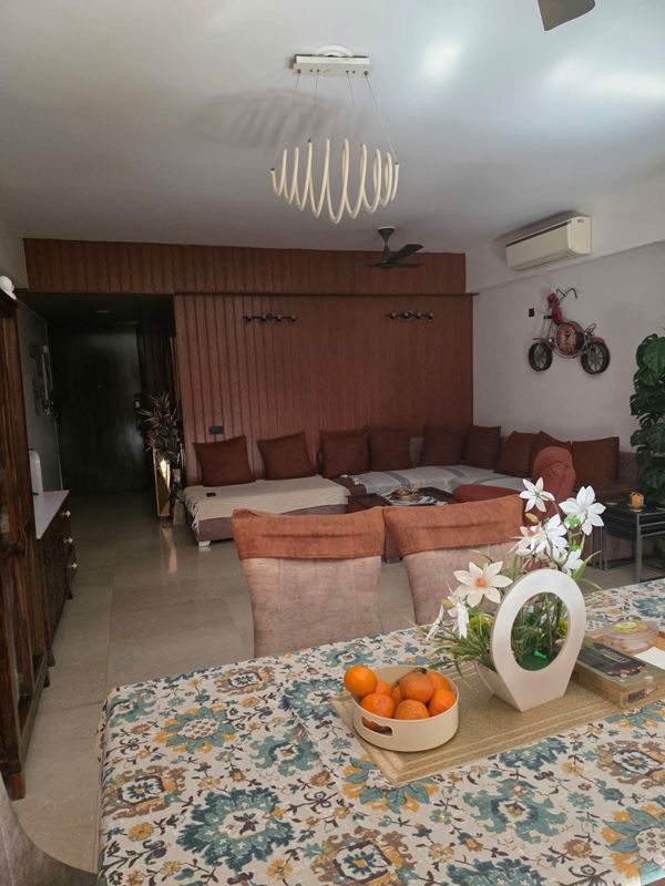 3.5 BHK + Servant Room Apartment For Rent in Paras Irene